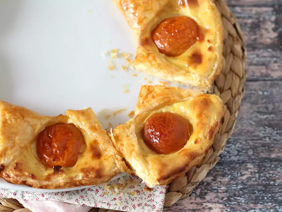 Tarte oranaise - Σφολιάτα, κρέμα και βερίκοκα - φωτογραφία 4