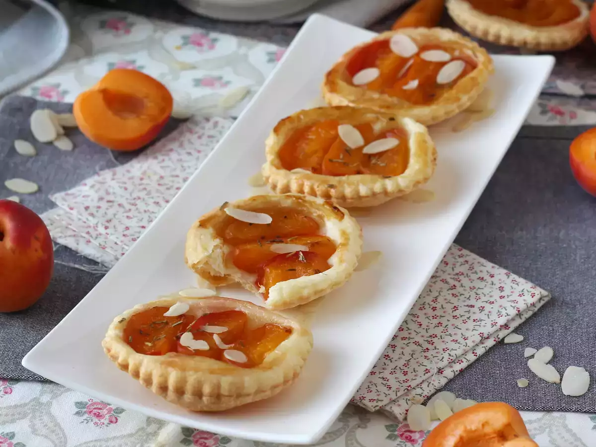 Ταρτελέτες βερίκοκου tatin, το γρήγορο επιδόρπιο όταν έχετε καλεσμένους! - φωτογραφία 7