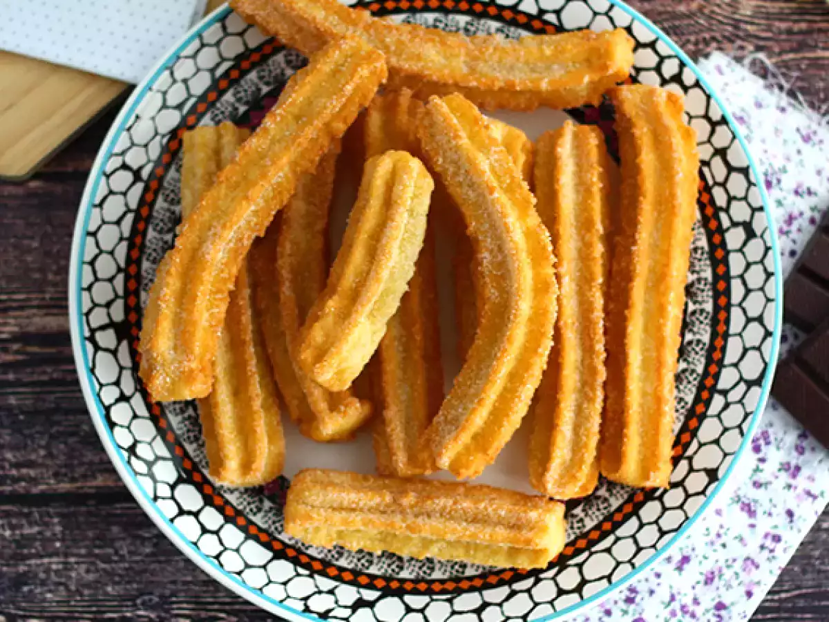Τραγανά και ελαφριά churros - φωτογραφία 2