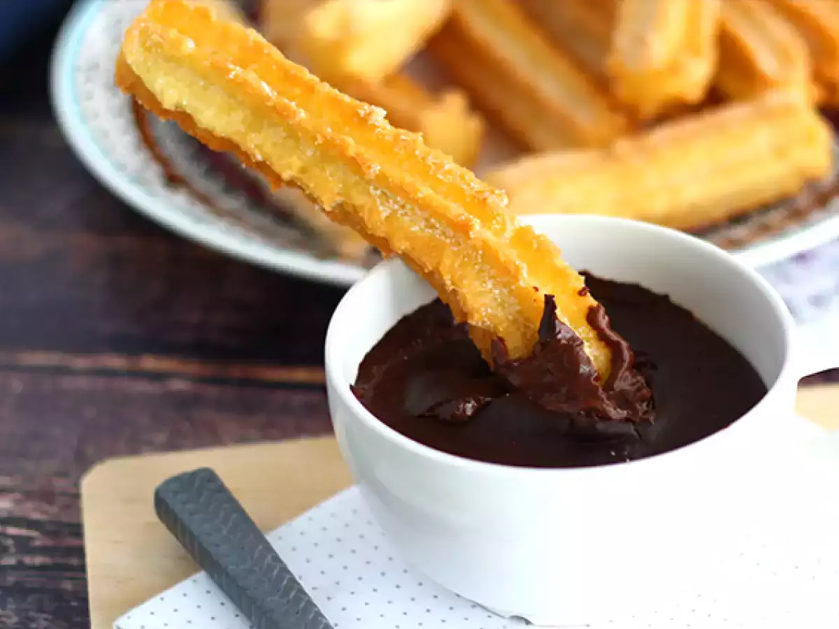 Τραγανά και ελαφριά churros - φωτογραφία 4