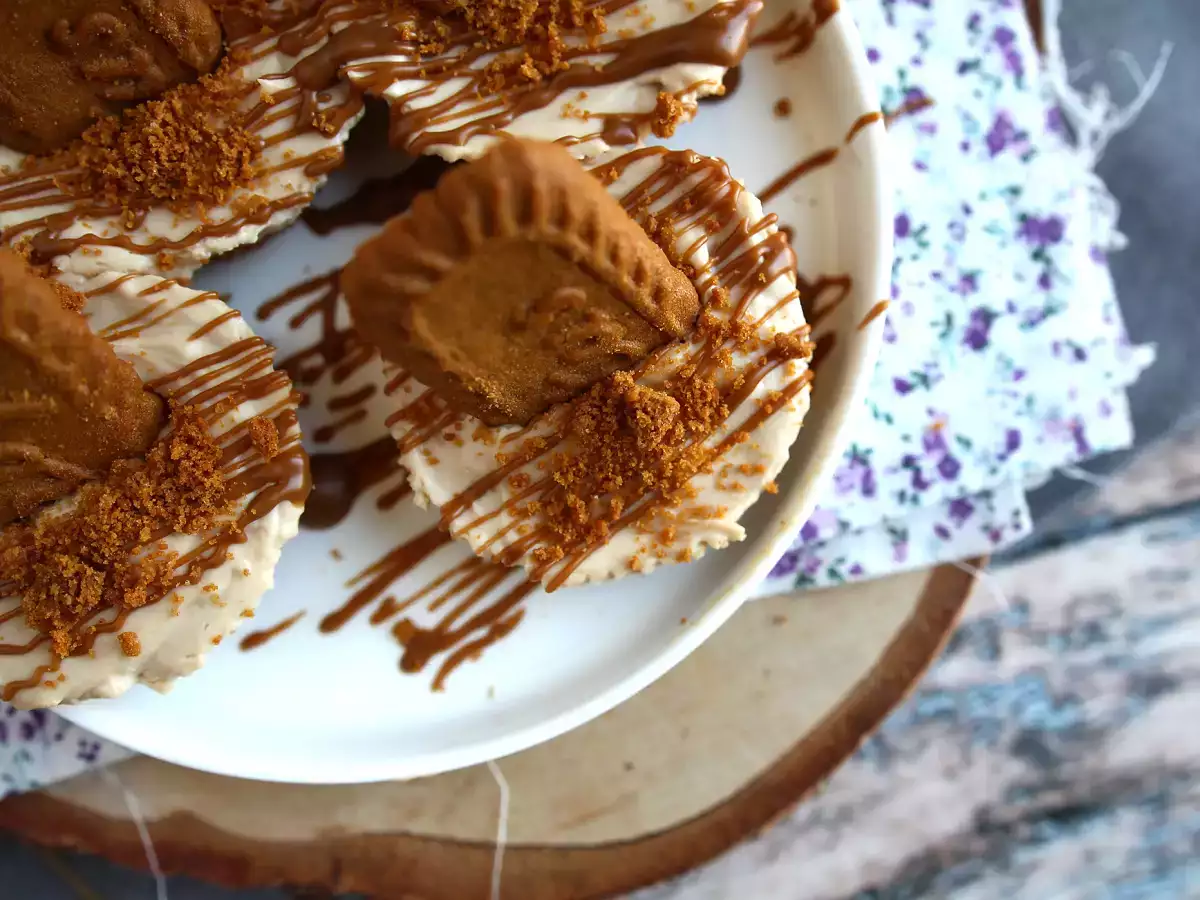 Τυρόπιτες χωρίς ψήσιμο με μπισκότα speculoos - φωτογραφία 4
