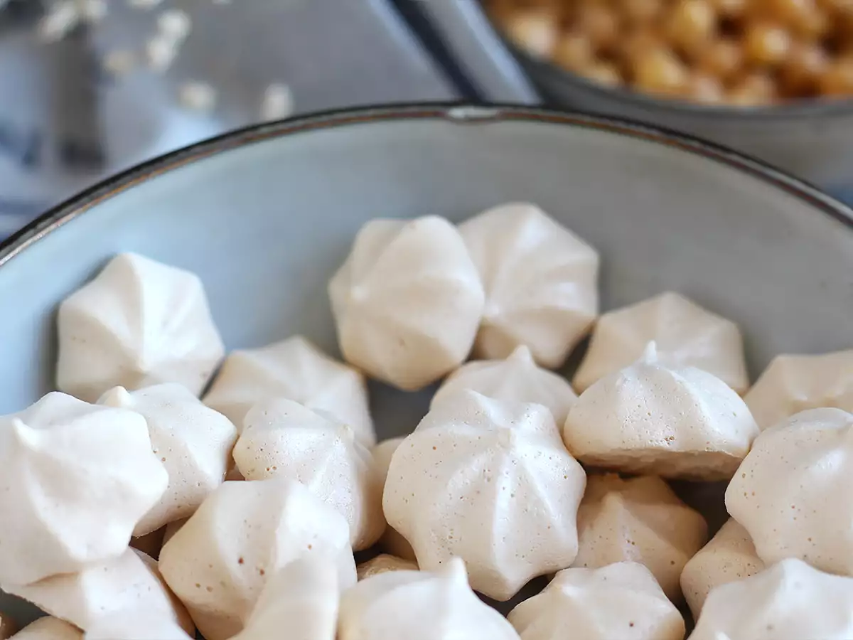 Vegan μαρέγκες με aquafaba - φωτογραφία 5