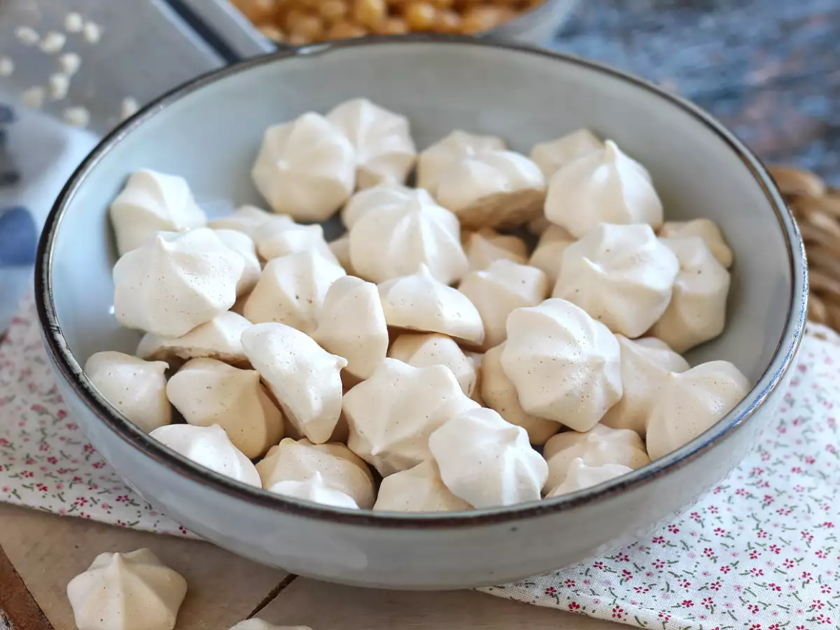 Vegan μαρέγκες με aquafaba - φωτογραφία 6
