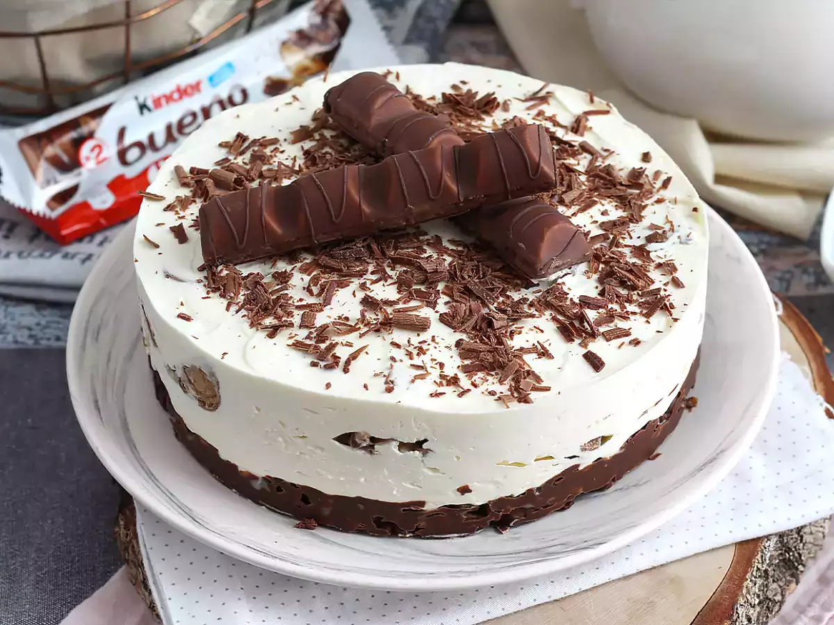 Υπέροχο cheesecake Kinder Bueno χωρίς ψήσιμο