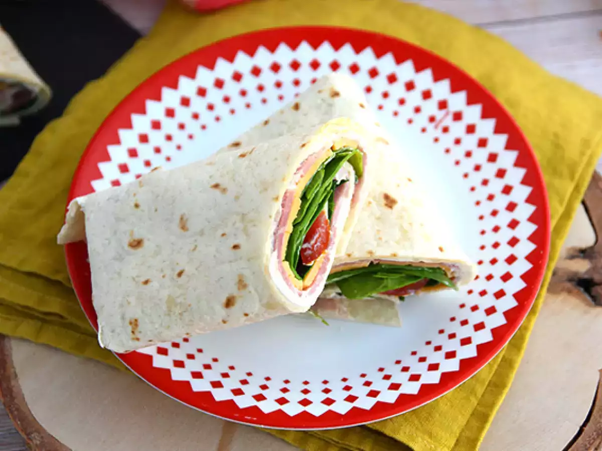 Ζαμπόν και σπανάκι με τσένταρ Wraps - φωτογραφία 2
