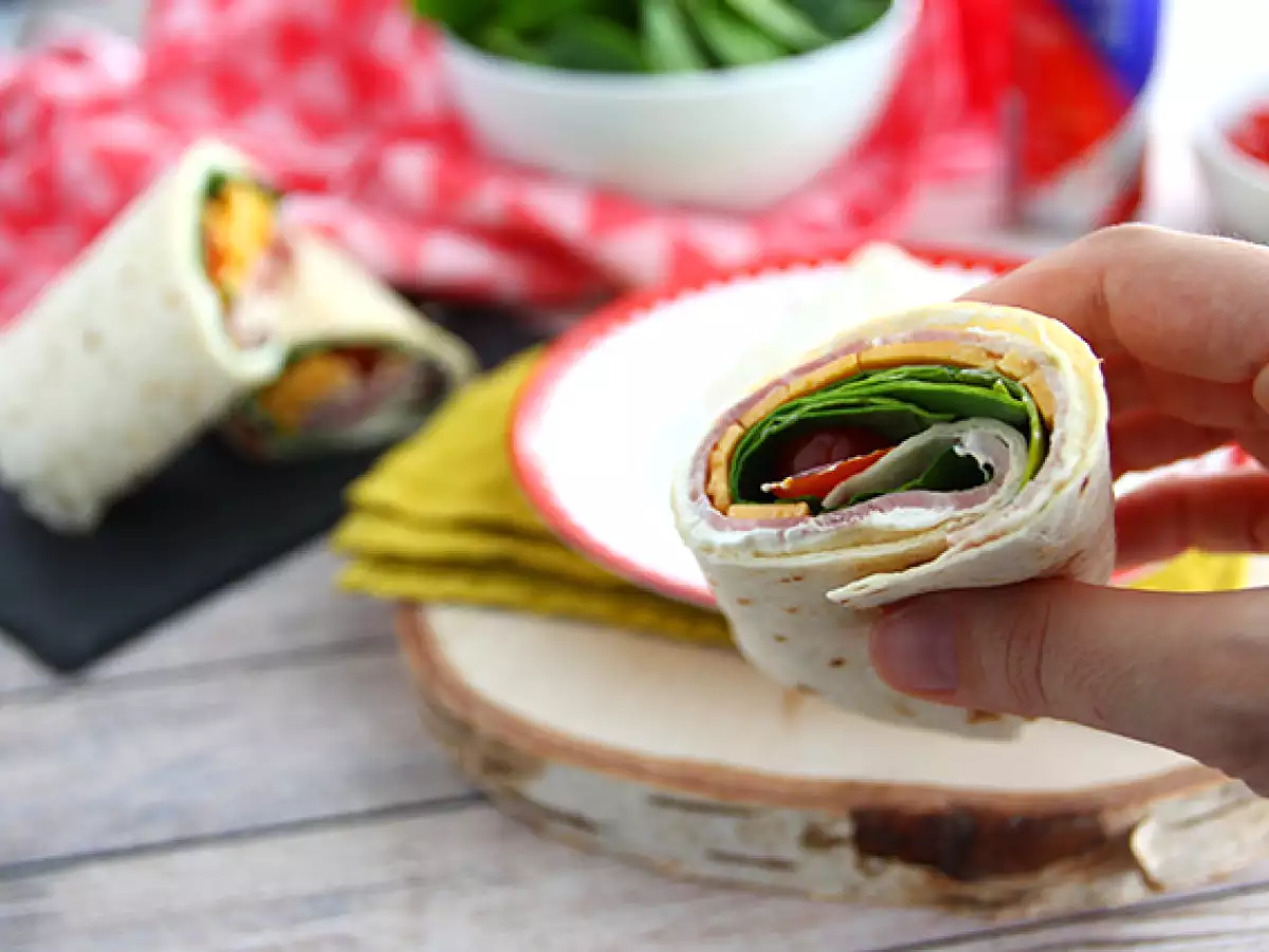 Ζαμπόν και σπανάκι με τσένταρ Wraps - φωτογραφία 3